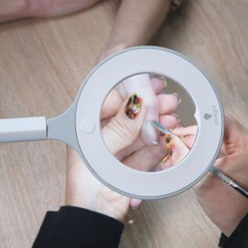 Daylight Omega 3.5 Magnifying Lamp - Round 3½” Lens